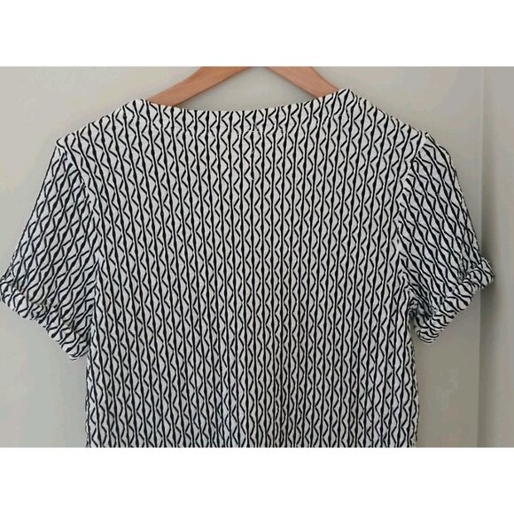 Nic+Zoe Moving Lines S/S Top Size Small Black White Ruched Work Artsy Crinkle - Picture 9 of 10